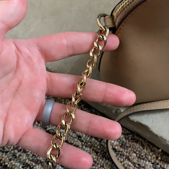 Michael kors cross body - Picture 8 of 16